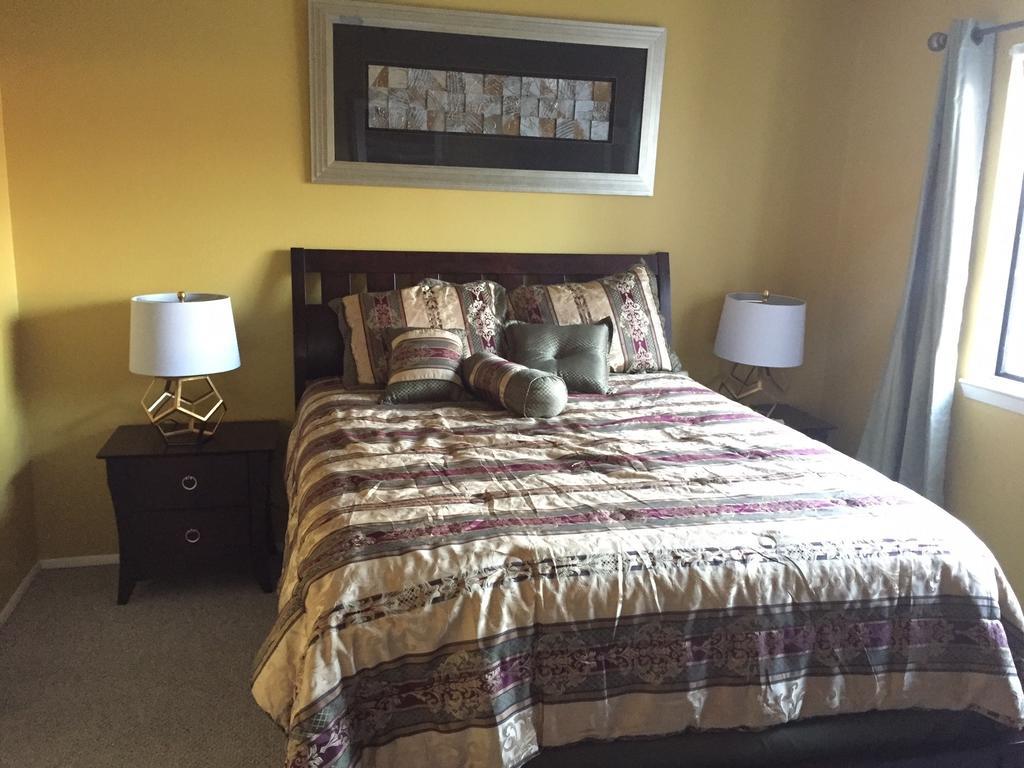 Casas Adobes Condo Tucson Room photo