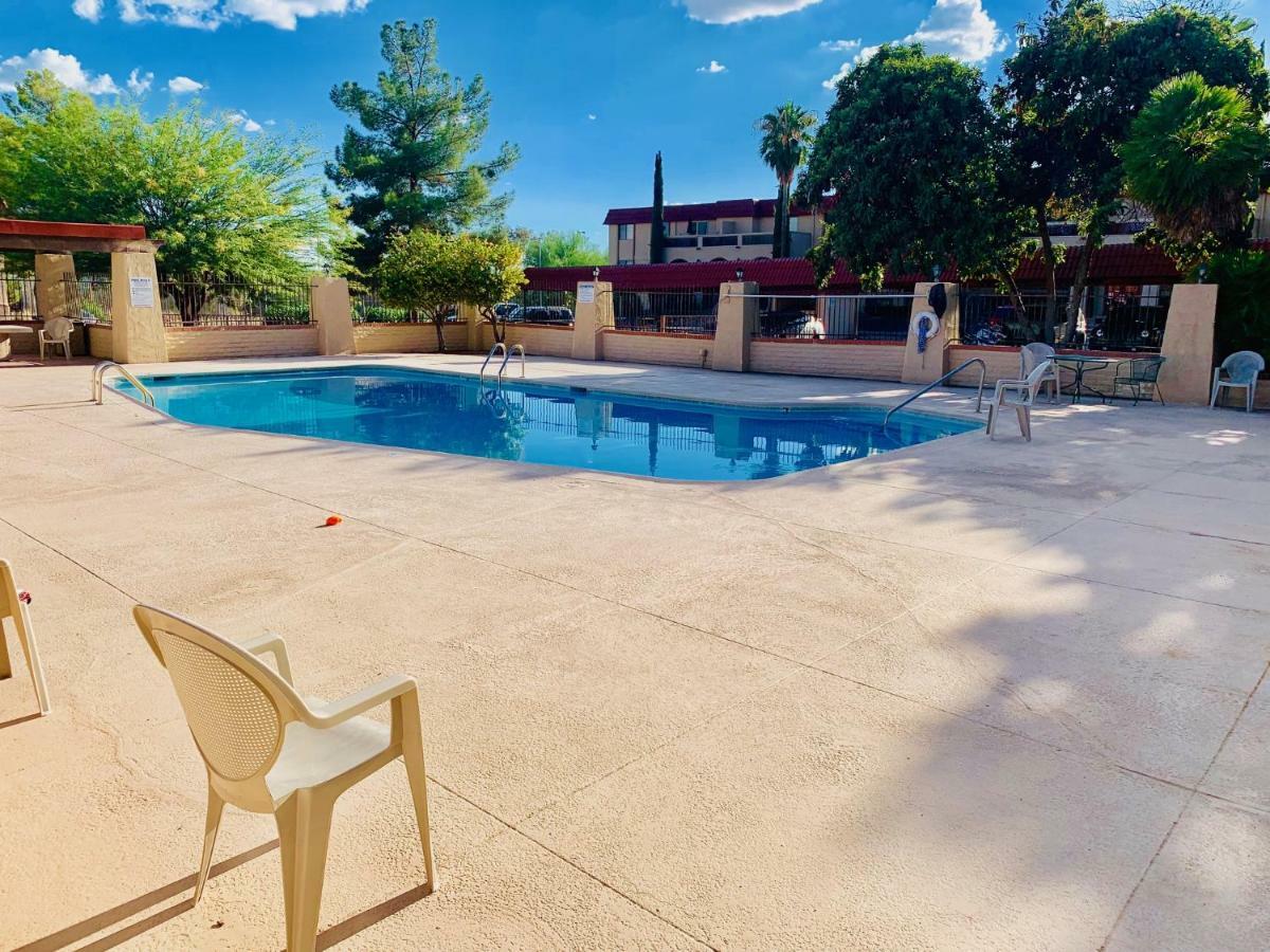Casas Adobes Condo Tucson Exterior photo